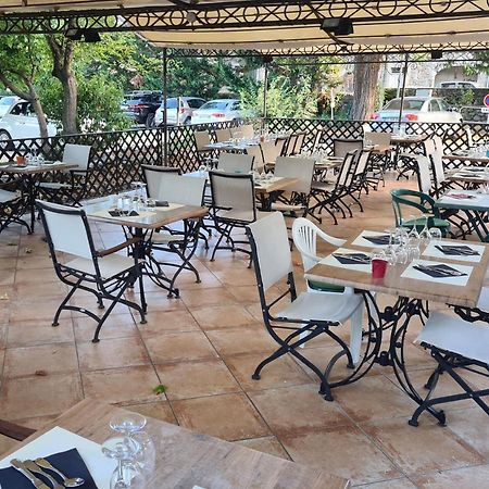 Logis Hotel Restaurant Les Cedres 쥬와유스 외부 사진