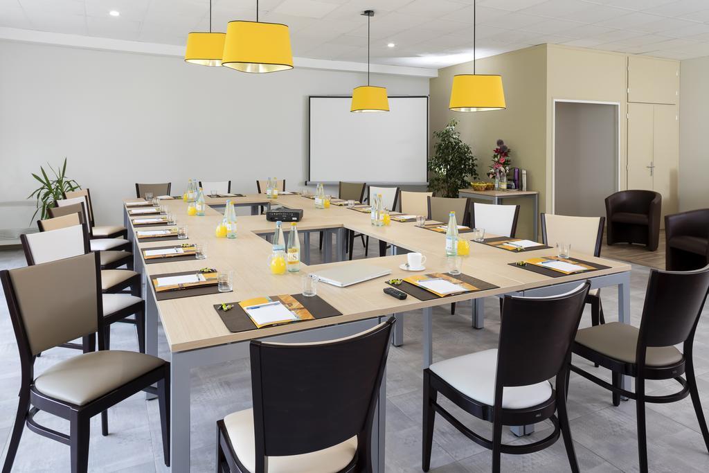 Logis Hotel Restaurant Les Cedres 쥬와유스 외부 사진