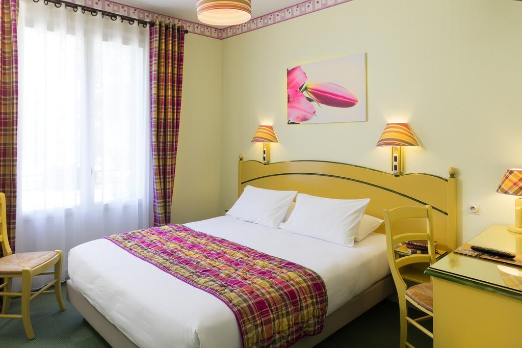 Logis Hotel Restaurant Les Cedres 쥬와유스 외부 사진
