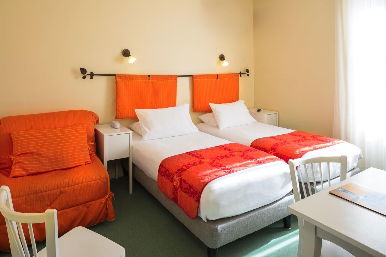 Logis Hotel Restaurant Les Cedres 쥬와유스 외부 사진
