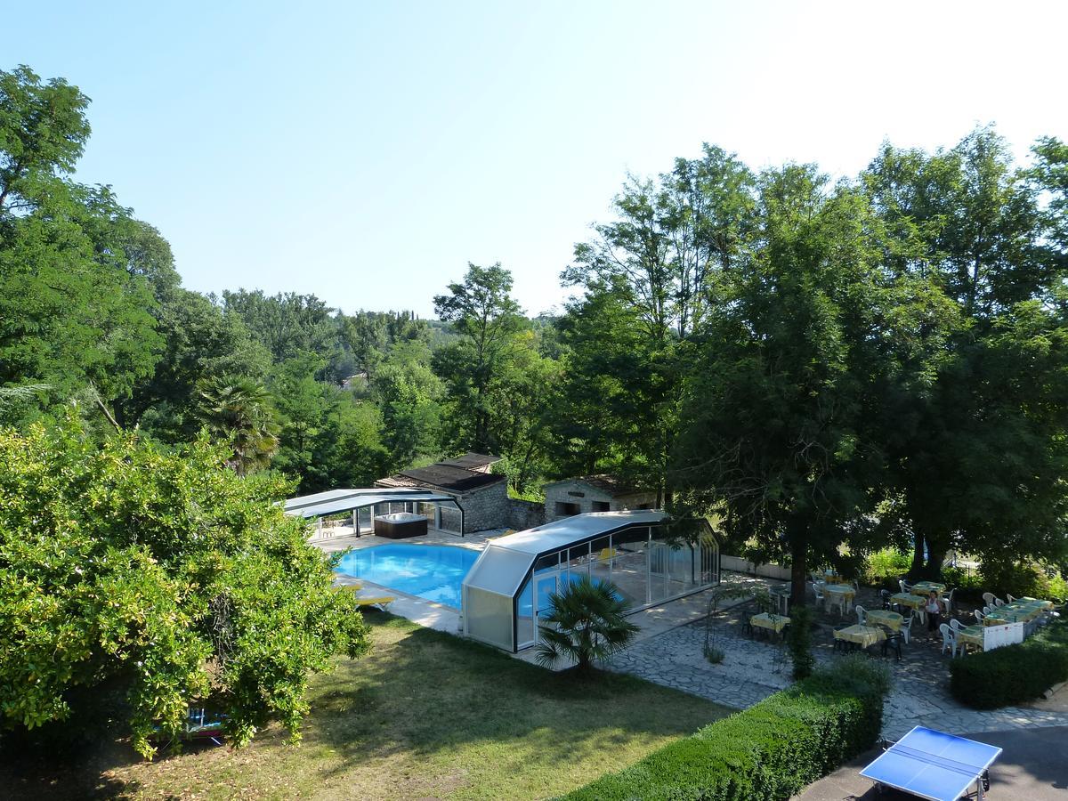 Logis Hotel Restaurant Les Cedres 쥬와유스 외부 사진