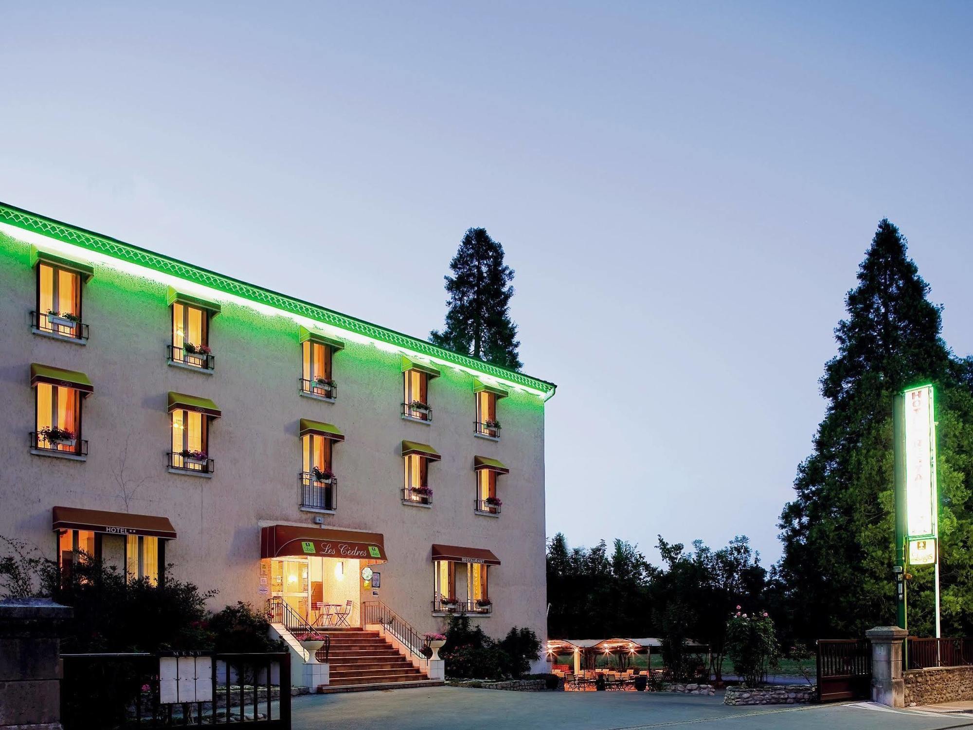 Logis Hotel Restaurant Les Cedres 쥬와유스 외부 사진